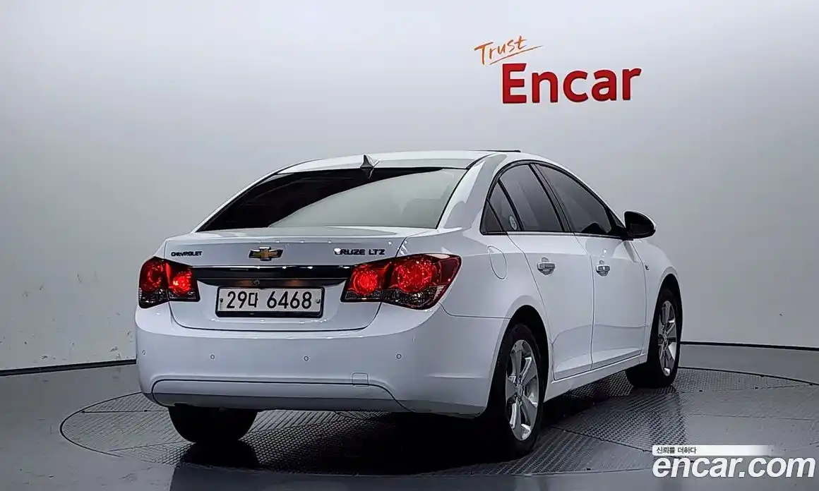 Chevrolet Cruze 2011 1.6 Автомат в Москве № 37157, фото 5