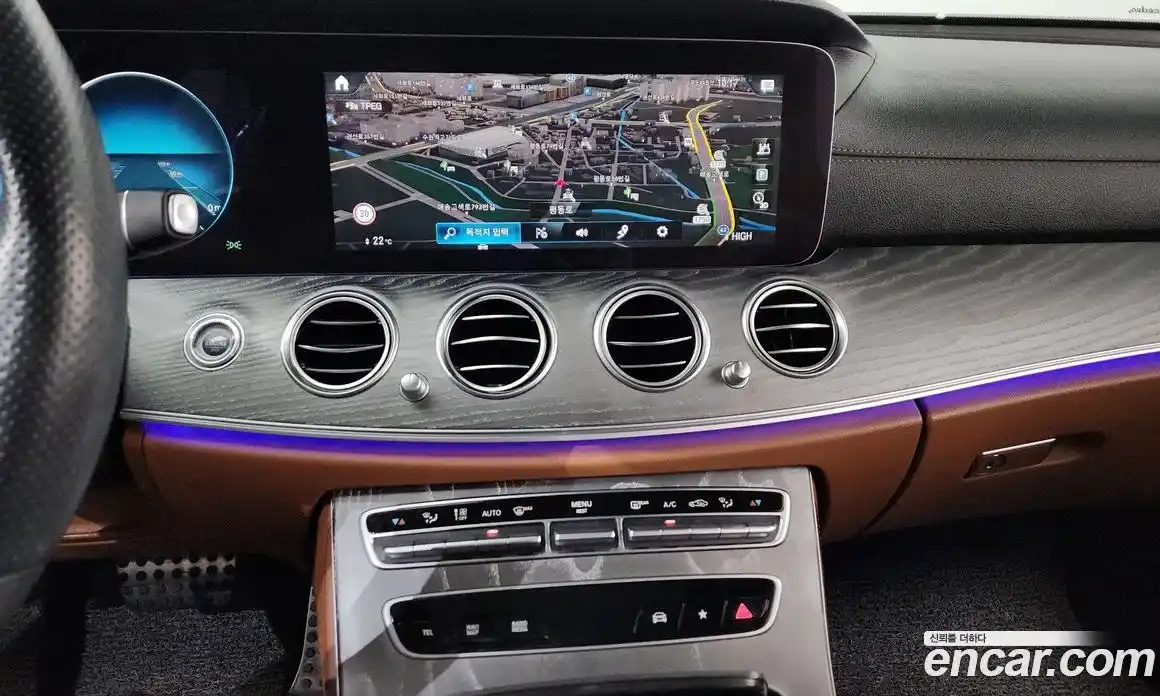 Mercedes-Benz E-Class 2021 2.0 Автомат в Москве № 372598, фото 14