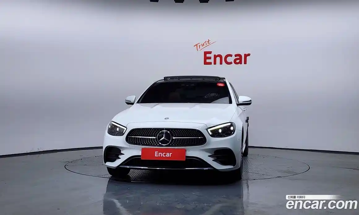 Mercedes-Benz E-Class 2021 2.0 Автомат в Москве № 372598, фото 3