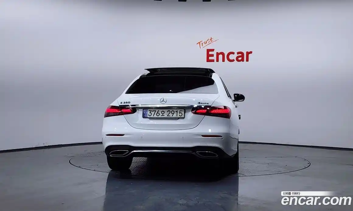 Mercedes-Benz E-Class 2021 2.0 Автомат в Москве № 372598, фото 4