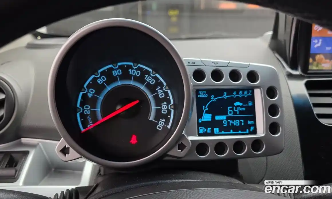 Chevrolet Spark 2013 1.0 Автомат в Москве № 37307, фото 7