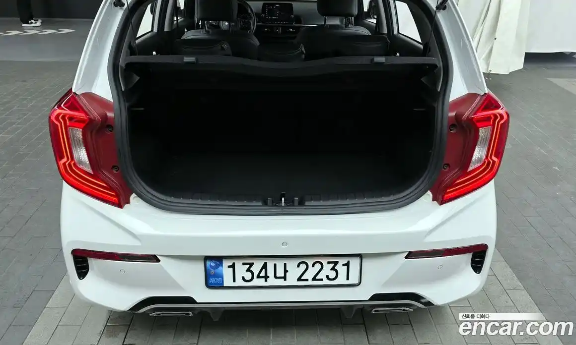 Kia Morning 2023 1.0 Автомат в Москве № 383600, фото 20