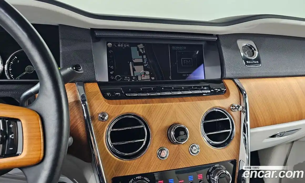 Rolls-Royce Cullinan 2019 6.7 Автомат в Москве № 387431, фото 16