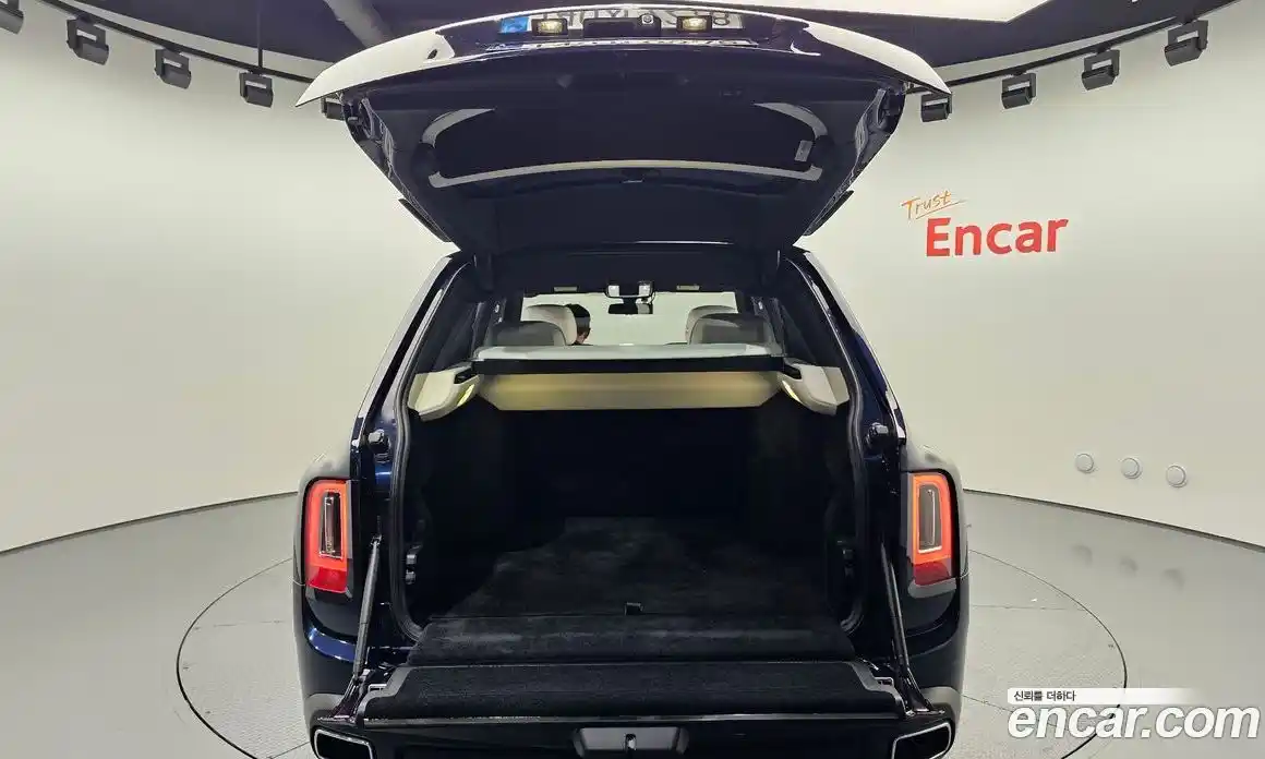 Rolls-Royce Cullinan 2019 6.7 Автомат в Москве № 387431, фото 19