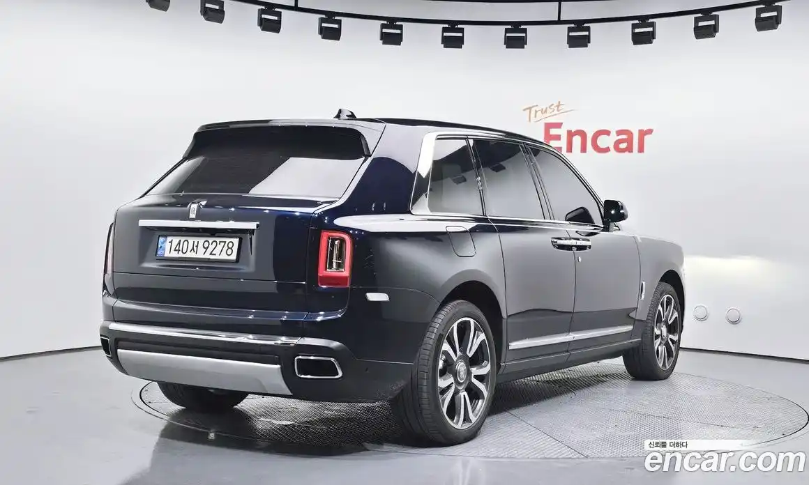 Rolls-Royce Cullinan 2019 6.7 Автомат в Москве № 387431, фото 2