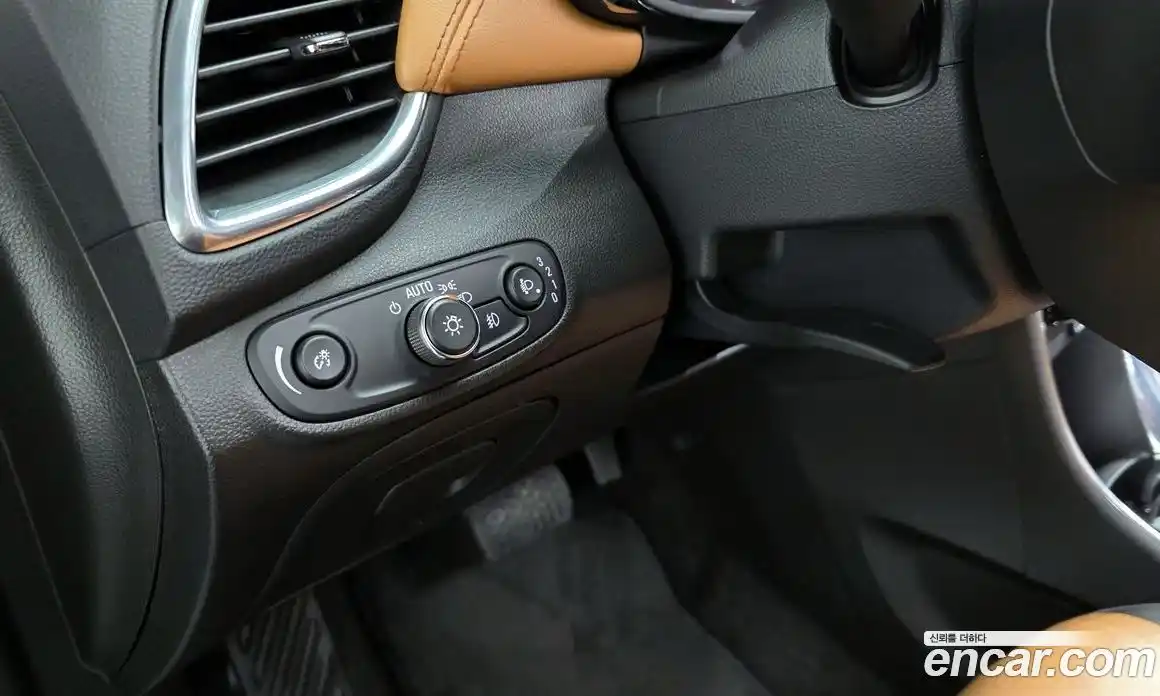 Chevrolet Trax 2018 1.4 Автомат в Москве № 390161, фото 15