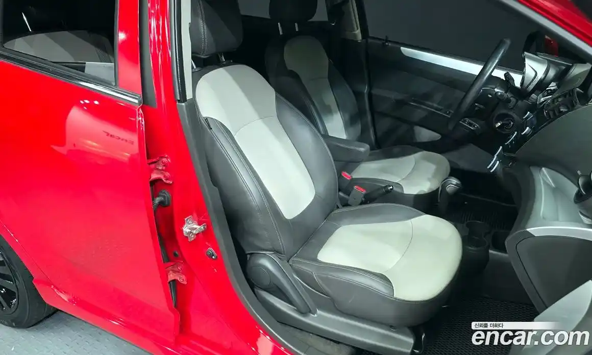 Chevrolet Spark 2014 1.0 Автомат в Москве № 40007, фото 15