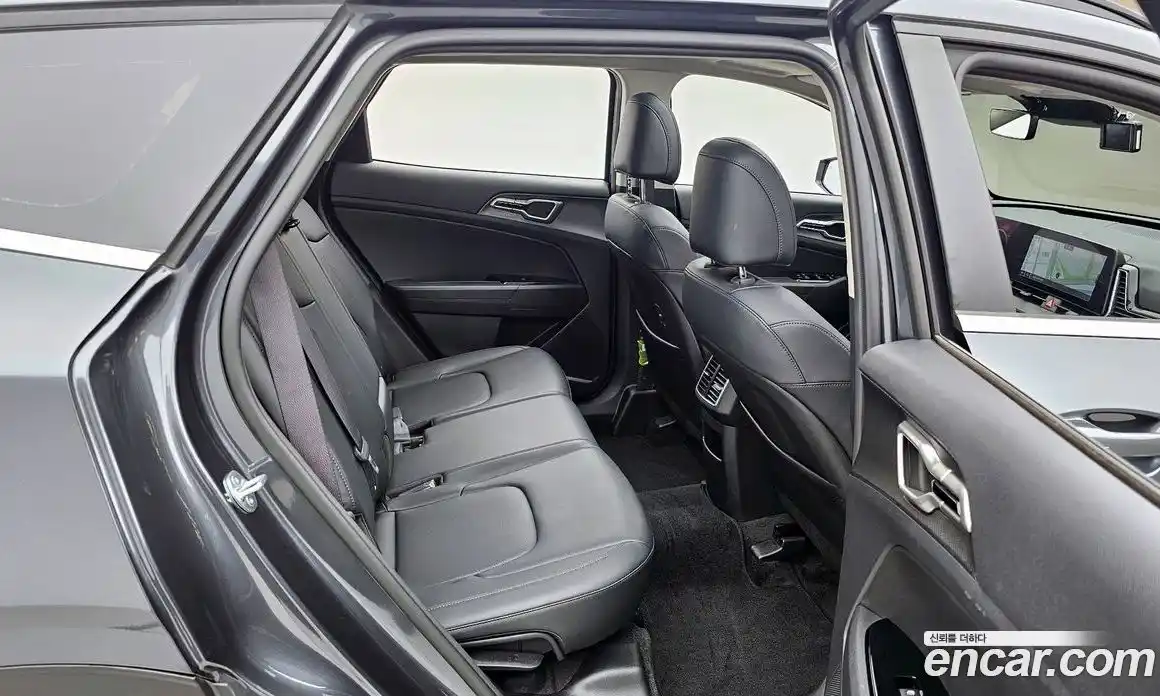 Kia Sportage 2023 1.6 Автомат в Москве № 401249, фото 12