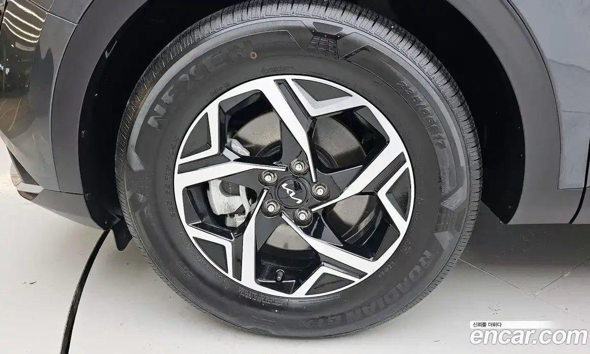 Kia Sportage 2023 1.6 Автомат в Москве № 401249, фото 5