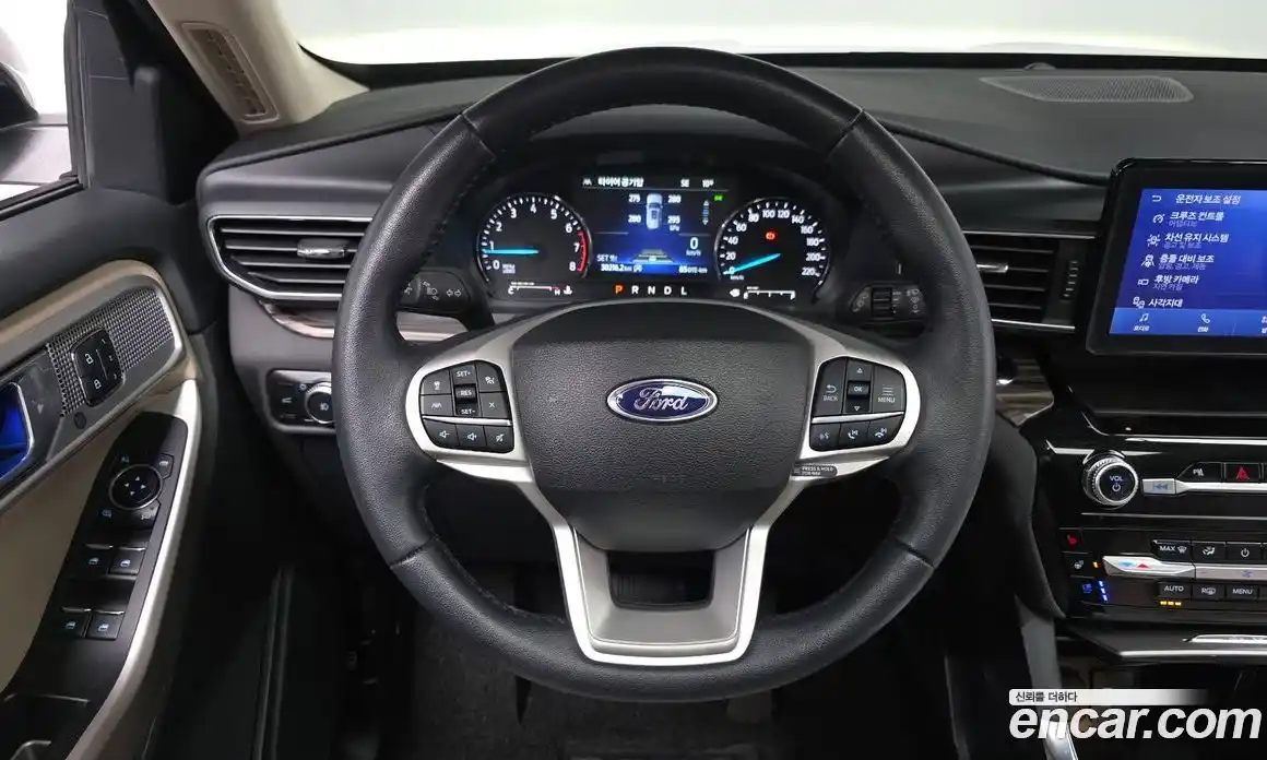 Ford Explorer 2023 2.3 Автомат в Москве № 402973, фото 13