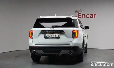 Ford Explorer 2023 2.3 Автомат в Москве № 402973, миниатюра 3