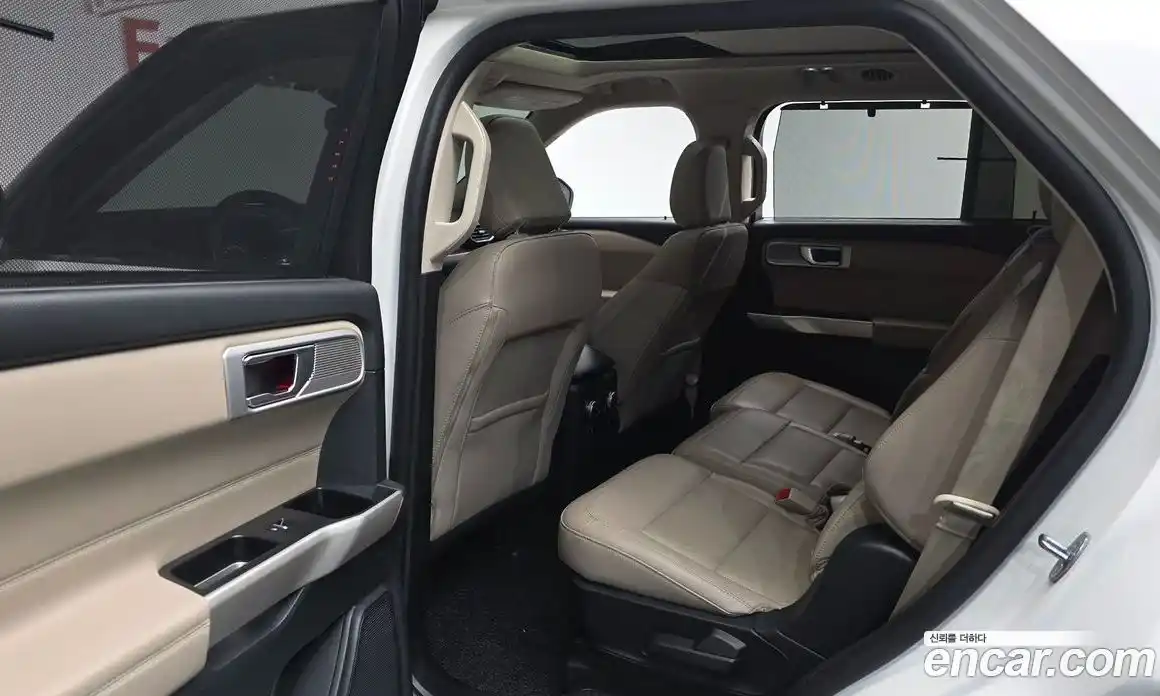 Ford Explorer 2023 2.3 Автомат в Москве № 402973, фото 10