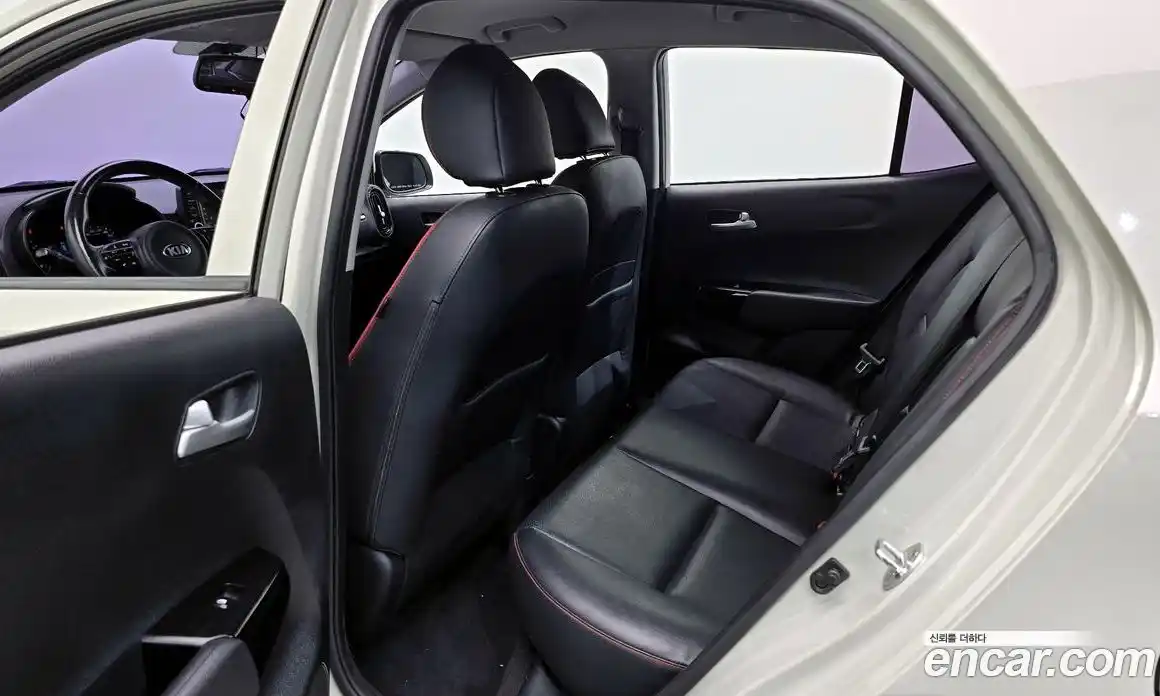 Kia Morning 2017 1.0 Автомат в Москве № 53209, фото 13