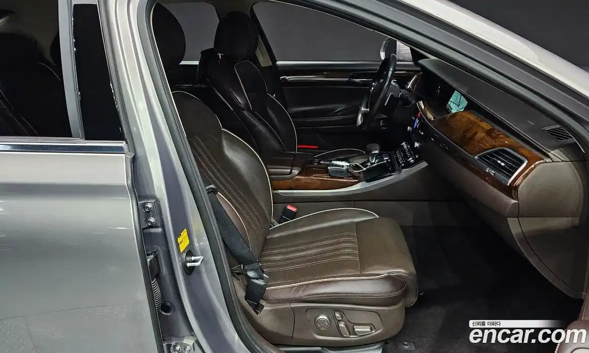 Genesis EQ900 2016 5.0 Автомат в Москве № 56433, фото 12