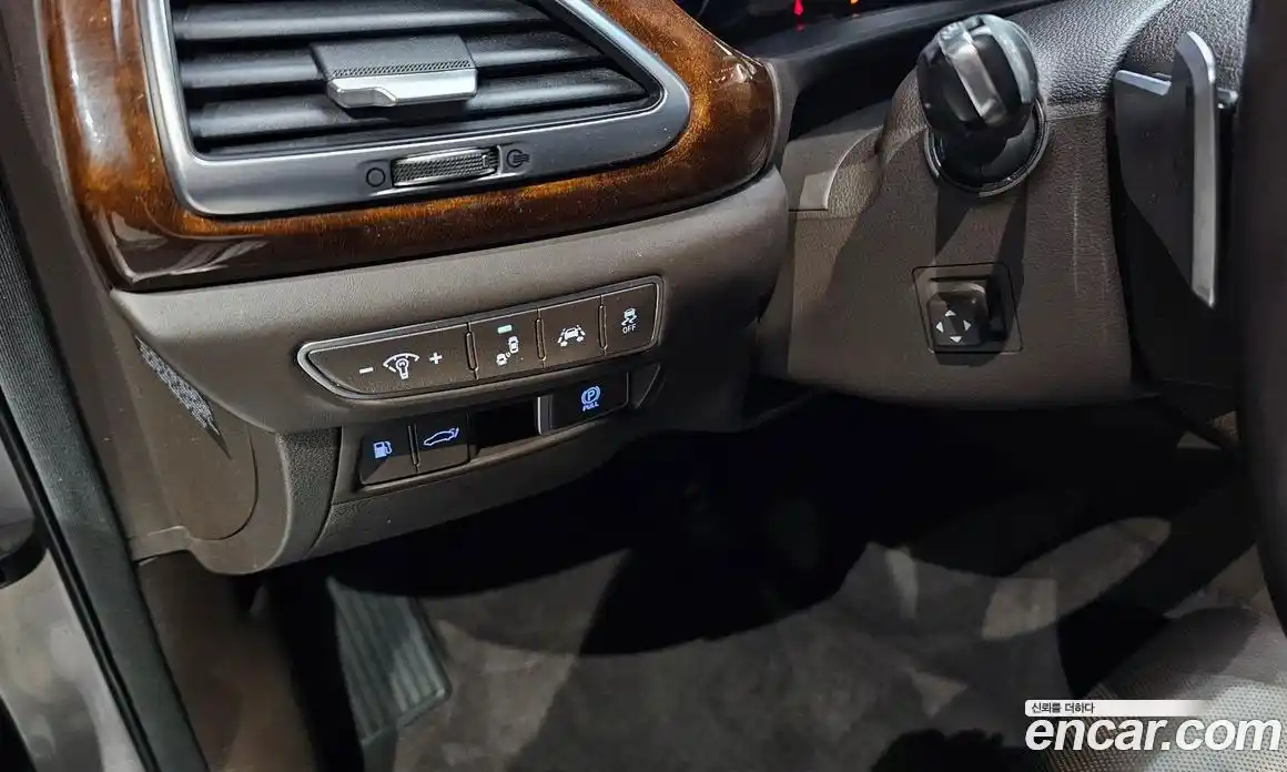 Genesis EQ900 2016 5.0 Автомат в Москве № 56433, фото 9