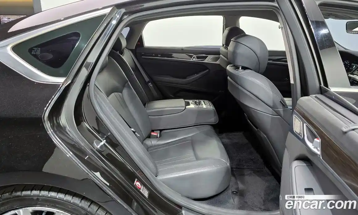 Genesis G80 2018 3.3 Автомат в Москве № 56743, фото 16