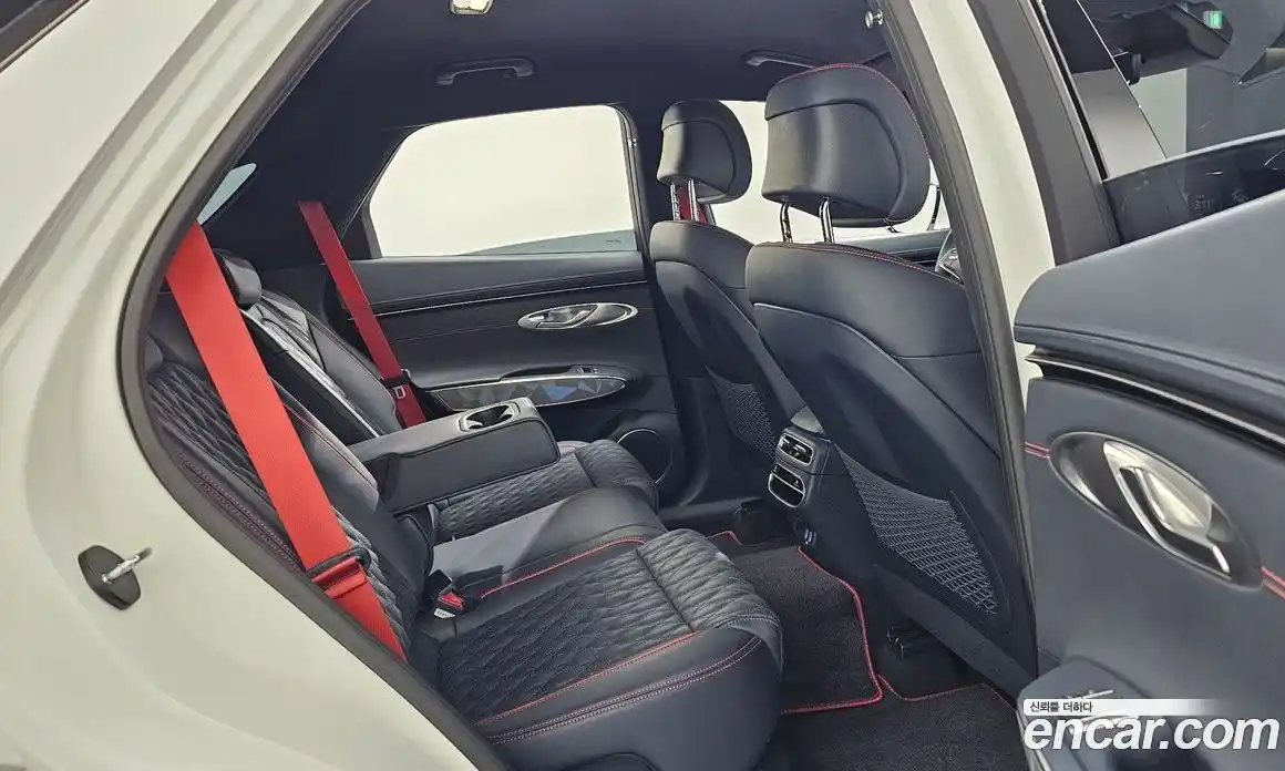 Genesis GV70 2024 2.5 Автомат в Москве № 80587, фото 18