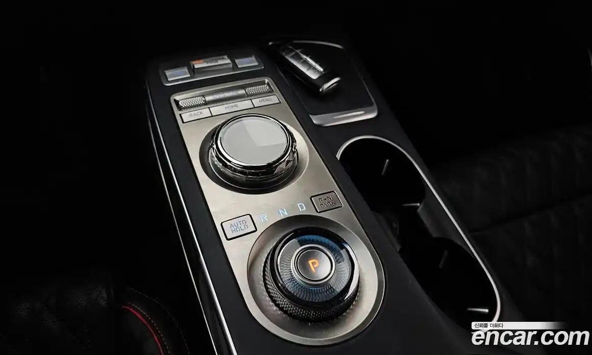 Genesis GV70 2024 2.5 Автомат в Москве № 80587, фото 10