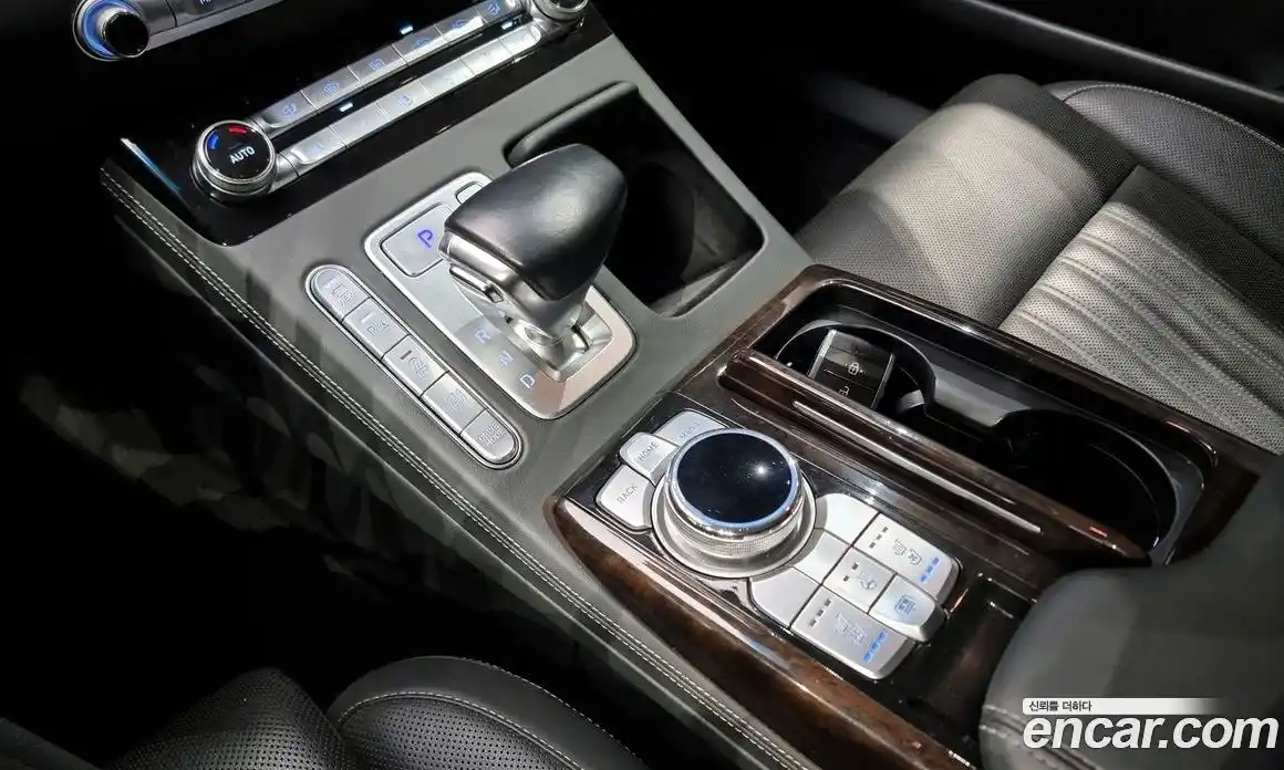 Genesis G90 2019 3.8 Автомат в Москве № 81909, фото 17