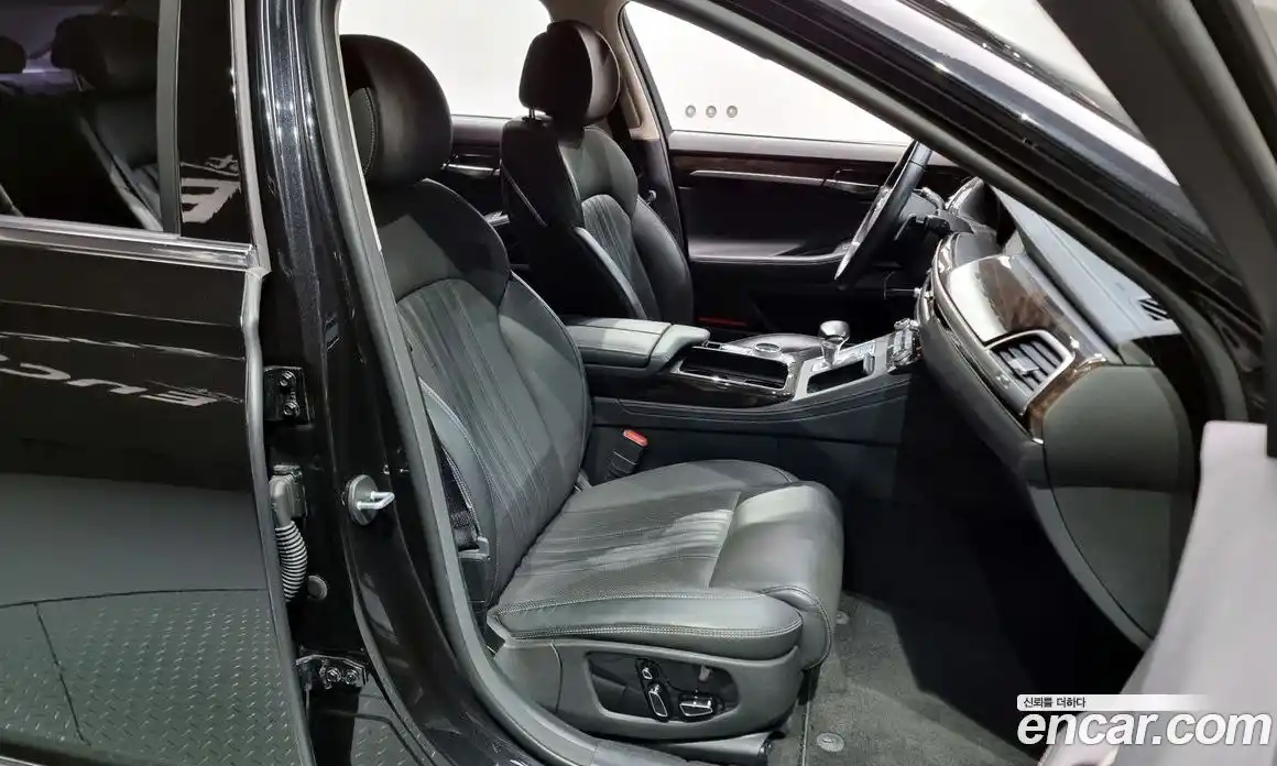 Genesis G90 2019 3.8 Автомат в Москве № 81909, фото 5