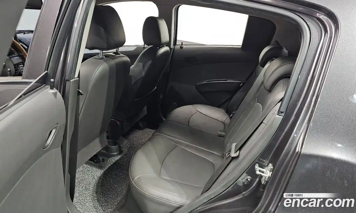 Chevrolet Spark 2014 1.0 Автомат в Москве № 84971, фото 19