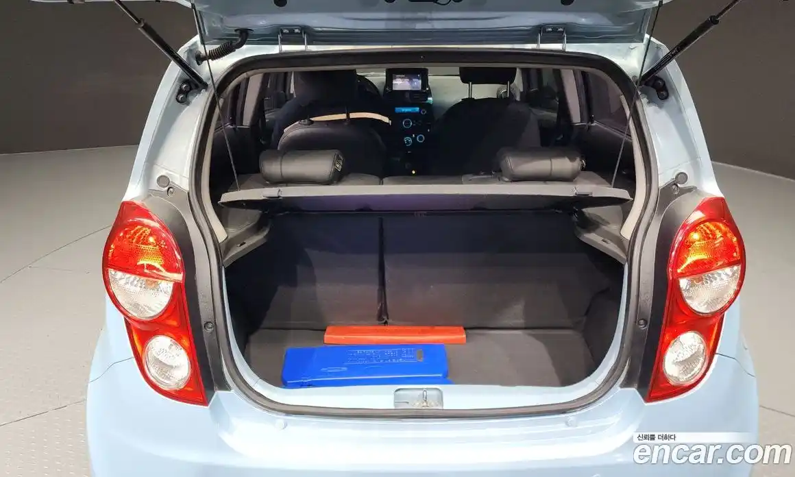 Chevrolet Spark 2015 1.0 Автомат в Москве № 91354, фото 17