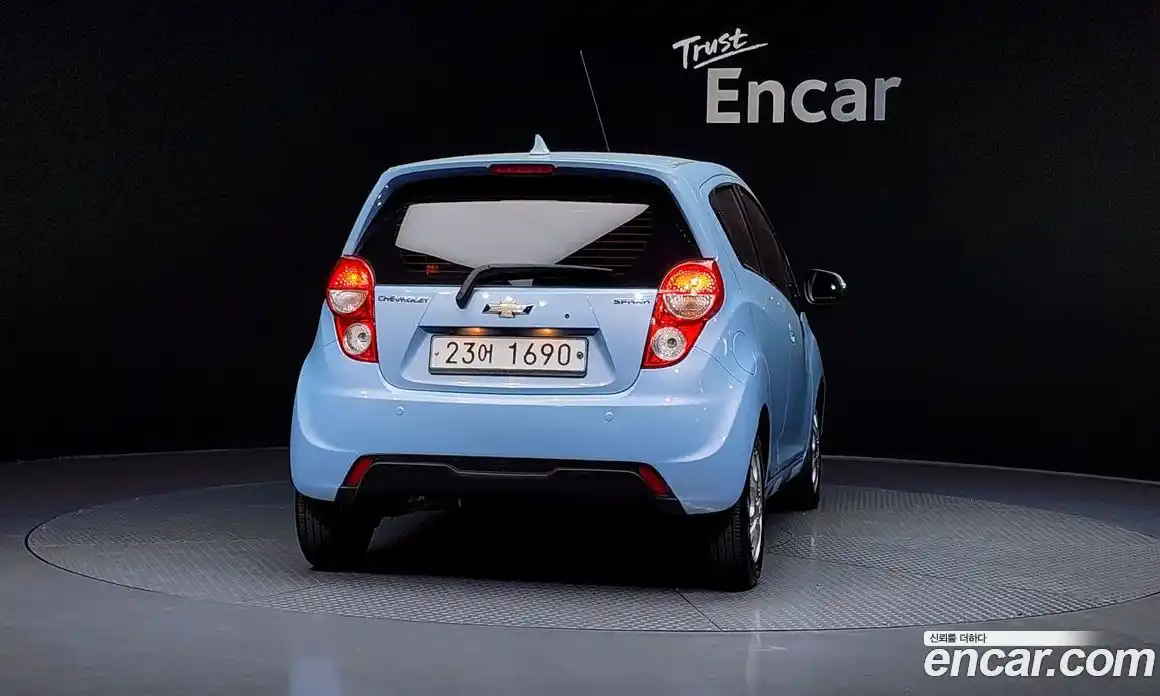 Chevrolet Spark 2015 1.0 Автомат в Москве № 91354, фото 19