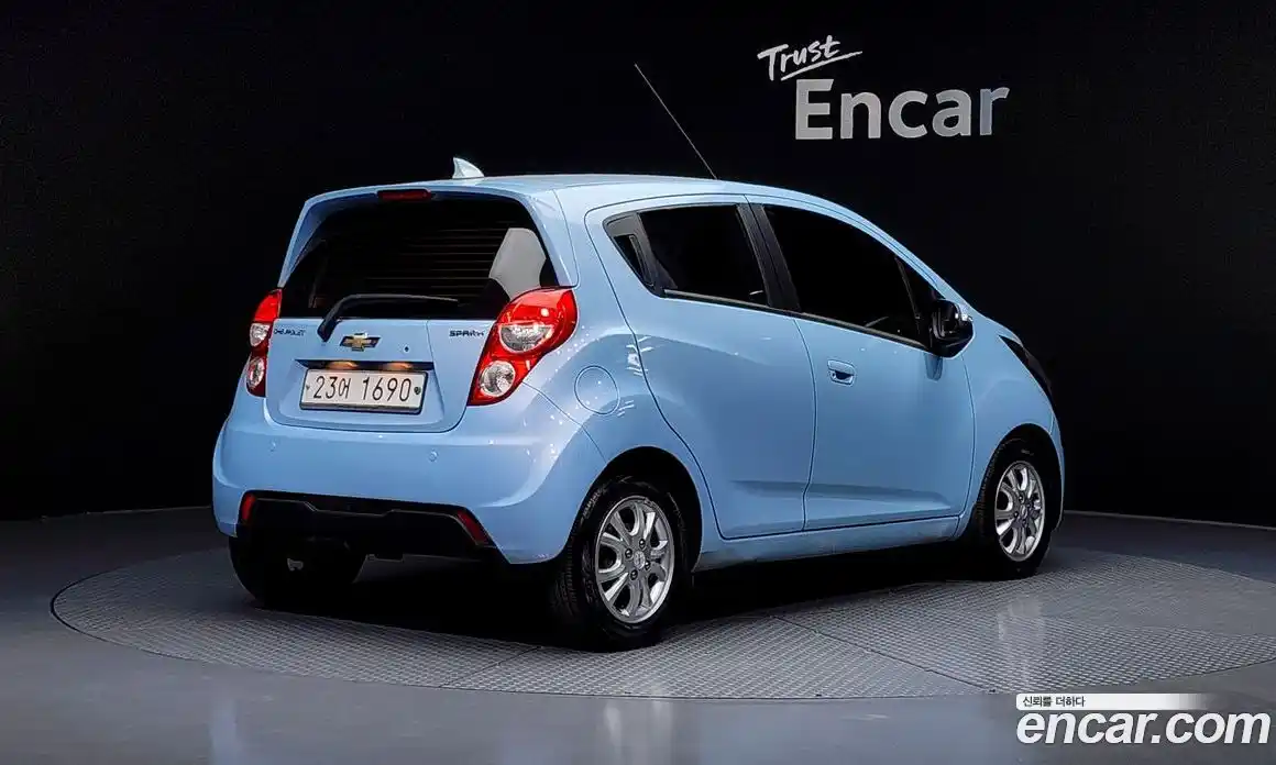 Chevrolet Spark 2015 1.0 Автомат в Москве № 91354, фото 4