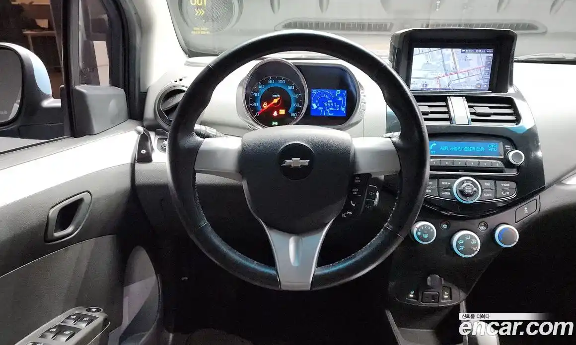 Chevrolet Spark 2015 1.0 Автомат в Москве № 91354, фото 8