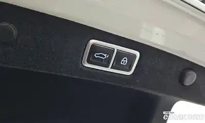 Hyundai Grandeur 2024 1.6 Автомат в Москве № 9282, миниатюра 3