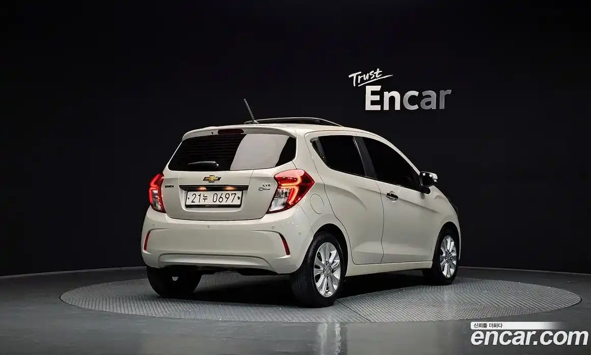 Chevrolet Spark 2016 1.0 Автомат в Москве № 93567, фото 17