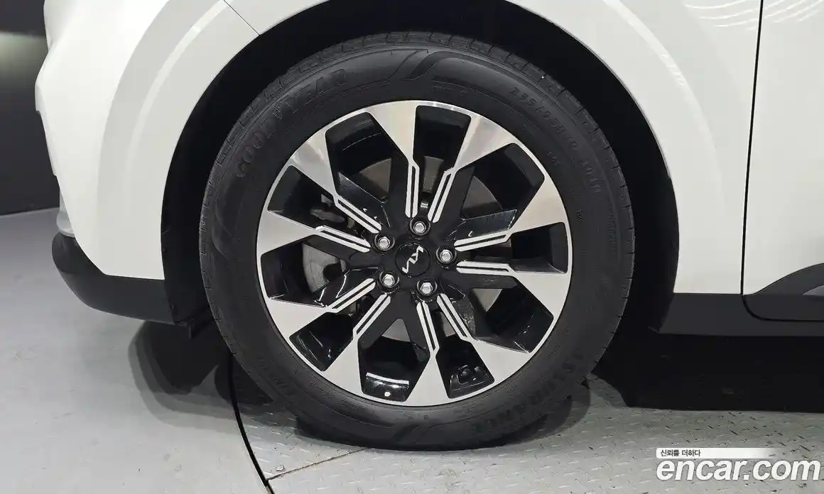 Kia Canival 2023 2.2 Автомат в Москве № 94778, фото 14