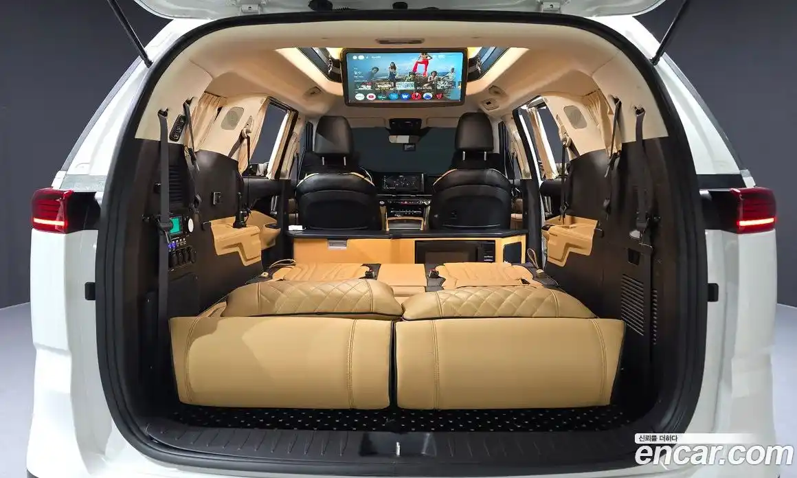 Kia Canival 2023 2.2 Автомат в Москве № 94778, фото 17