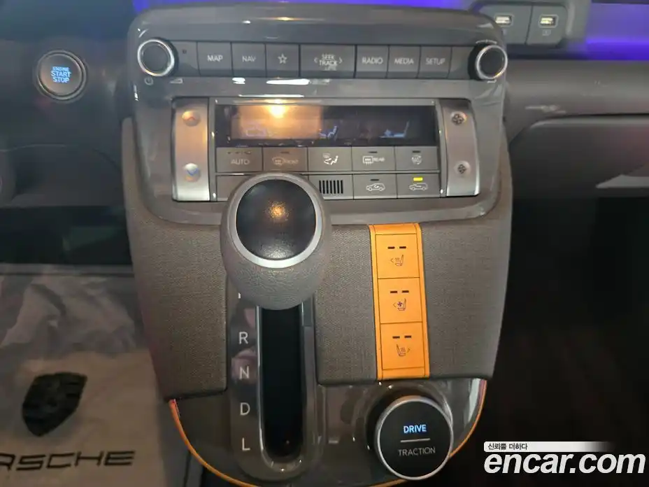 Hyundai Casper 2023 1.0 Автомат в Москве № 9868, фото 12