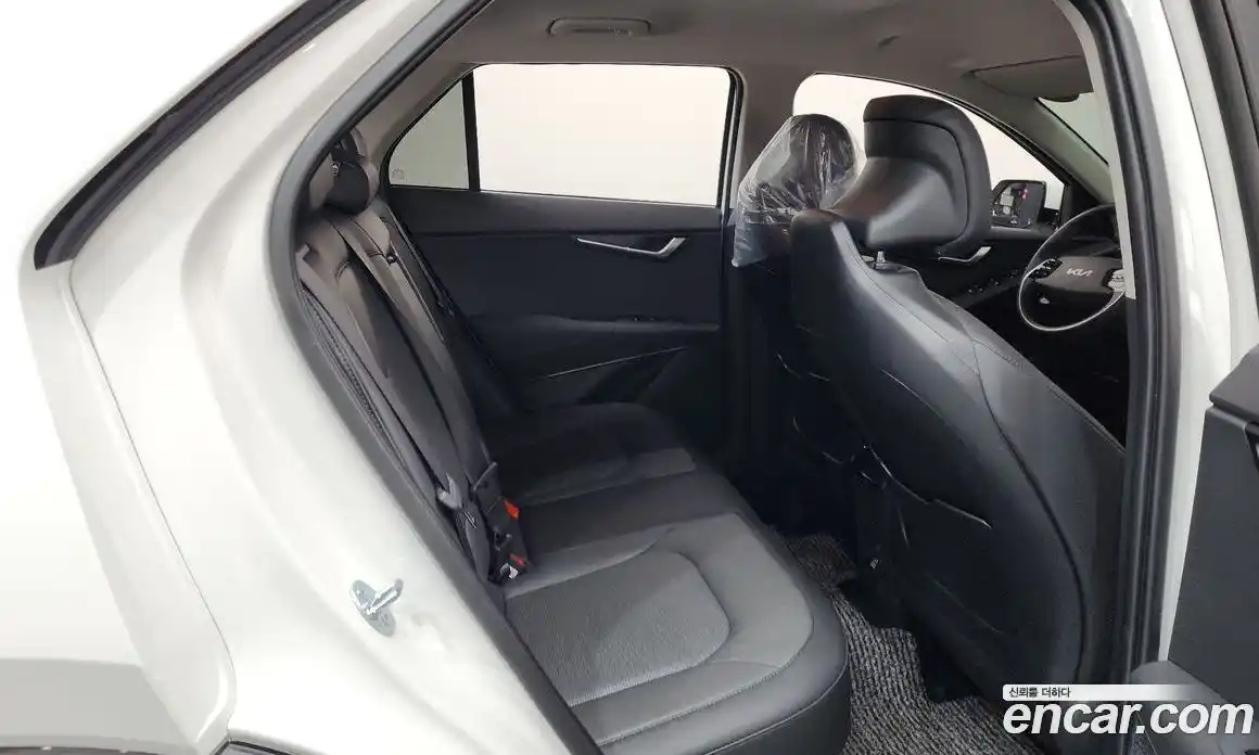 Kia Niro 2025 1.6 Автомат в Москве № 102165, фото 3