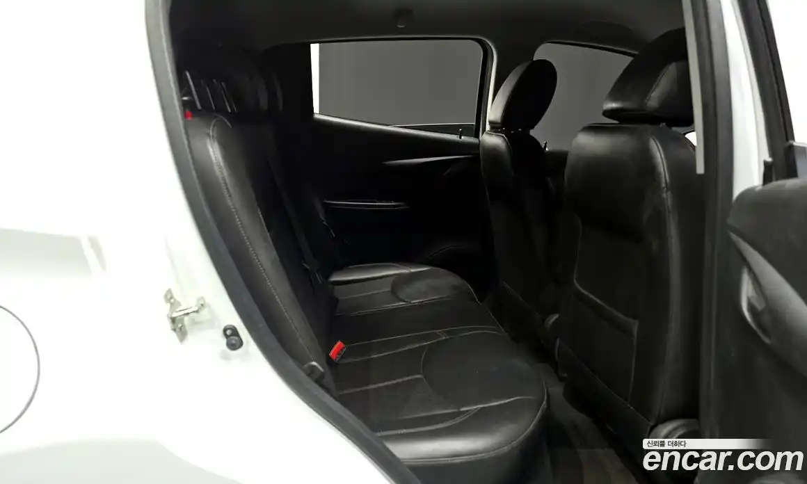 Chevrolet Spark 2016 1.0 Автомат в Москве № 103569, фото 11