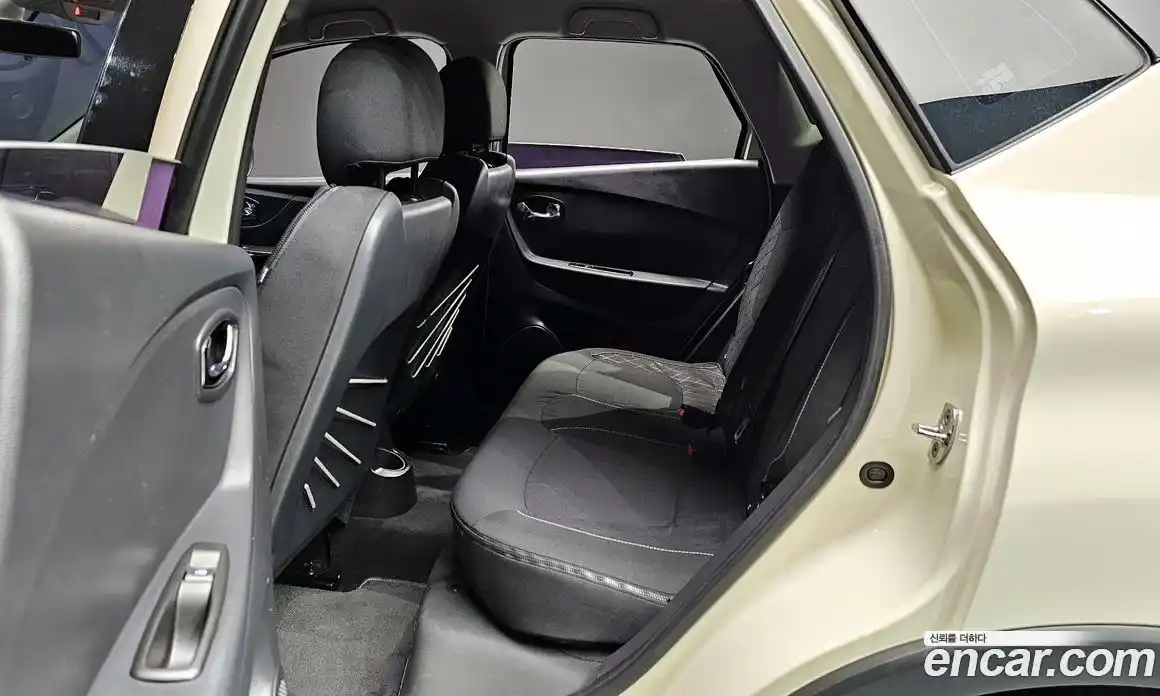 Renault QM3 2014 1.5 Автомат в Москве № 106927, фото 12