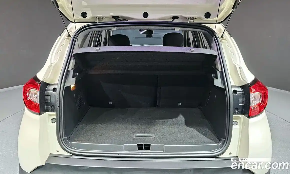 Renault QM3 2014 1.5 Автомат в Москве № 106927, фото 13