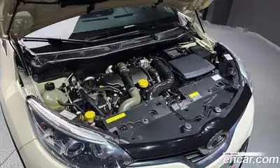 Renault QM3 2014 1.5 Автомат в Москве № 106927, миниатюра 6