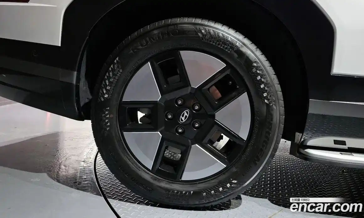 Hyundai Santa Fe 2024 1.6 Автомат в Москве № 107877, фото 5