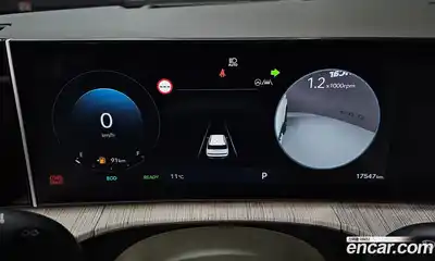 Hyundai Santa Fe 2024 1.6 Автомат в Москве № 107877, миниатюра 8