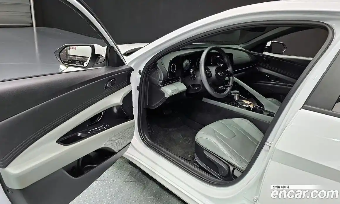 Hyundai Avante 2024 1.6 Автомат в Москве № 108436, фото 11