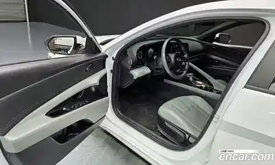 Hyundai Avante 2024 1.6 Автомат в Москве № 108436, миниатюра 11