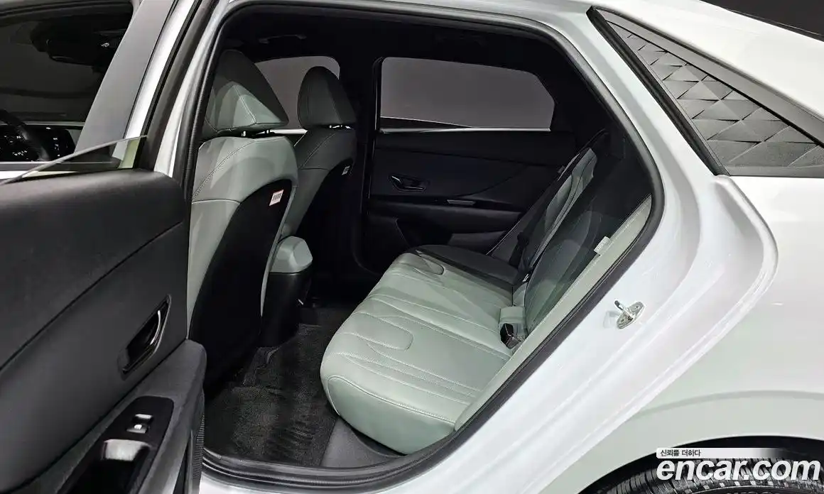 Hyundai Avante 2024 1.6 Автомат в Москве № 108436, фото 12