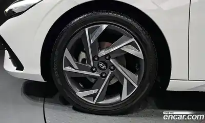 Hyundai Avante 2024 1.6 Автомат в Москве № 108436, миниатюра 5