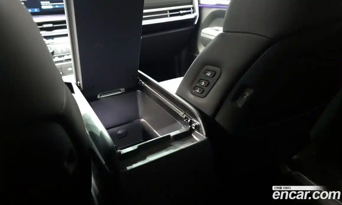 Hyundai Santa Fe 2024 1.6 Автомат в Москве № 109457, фото 8