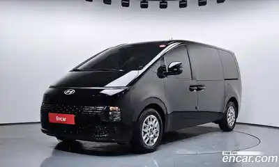 Hyundai Staria, 2025
