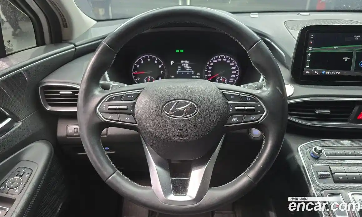 Hyundai Santa Fe 2022 2.5 Автомат в Москве № 112714, фото 18