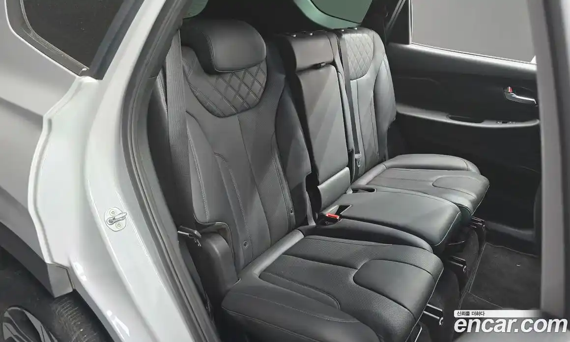 Hyundai Santa Fe 2022 2.5 Автомат в Москве № 112714, фото 20