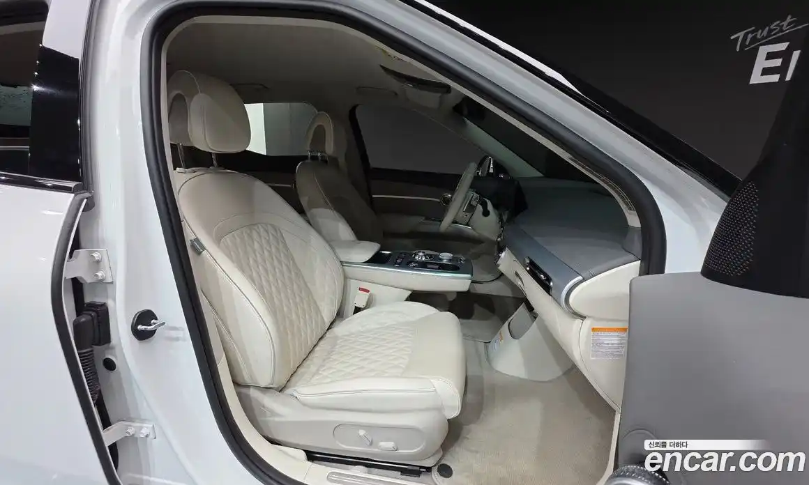 Genesis GV60 2023 0.1 Автомат в Москве № 116789, фото 12